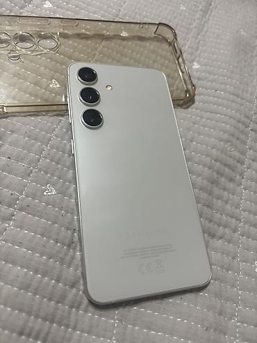galaxy tan: Samsung Galaxy S24, Б/у, 256 ГБ, цвет - Белый, 2 SIM — 2