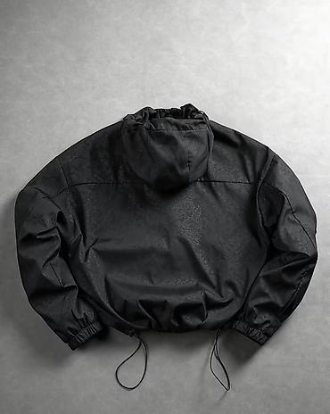 pull and: Черная легкая куртка-ветровка с капюшоном и утяжками - Материал — 2