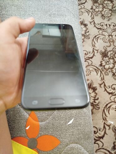 нерабочий телефон: Samsung Galaxy J7 2017, Колдонулган, 64 ГБ, түсү - Кара