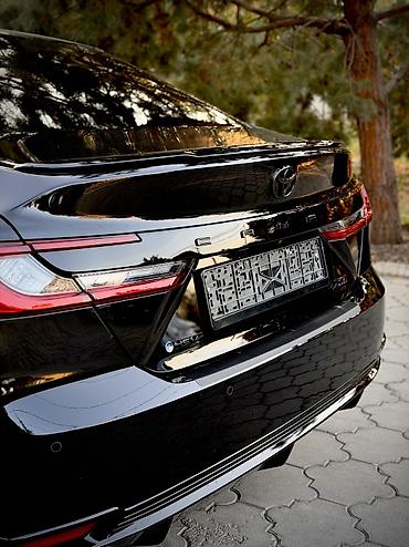 продам дешево: Toyota Camry: 2025 г., 2.5 л, Вариатор, Гибрид, Седан — 8