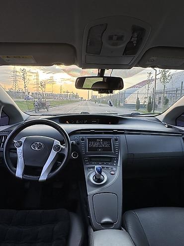 byd chin 2024: Toyota Prius: 2011 г., 1.8 л, Вариатор, Гибрид, Лифтбек — 10