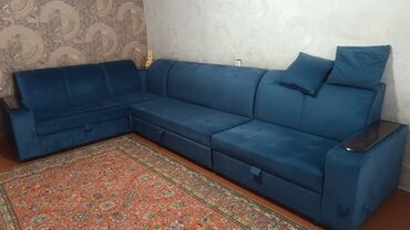 продам бу диван: Угловой диван, цвет - Голубой, Б/у