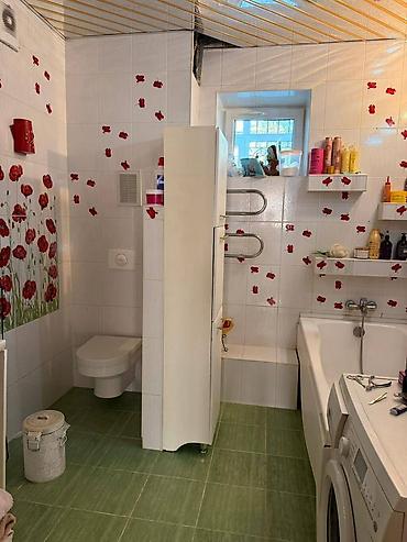 киевский: 3 комнаты, 73 м², ул. Киевская / Уметалиева Индивидуалка, 2 этаж — 4
