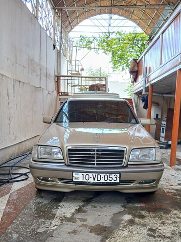 Mercedes-Benz: Mercedes-Benz C 200: 2 l | 1999 il Sedan — 3