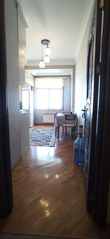 menzil barter: Bakıxanov qəs., 3 otaqlı, Yeni tikili, 100 kv. m — 8
