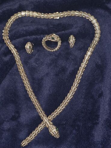 Zərgərlik dəstləri: Dəstə daxildir: Kulon, Boyunbağı, Muncuq, Gümüş, 925 Əyar — 3