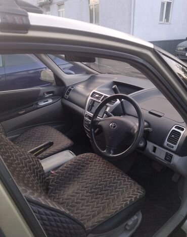 передок на трактор: Toyota Opa: 2001 г., 1.8 л, Автомат, Бензин, Хэтчбэк