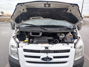 Ford: Ford Transit: 2.2 l | 2010 il 267200 km Van body type — 7