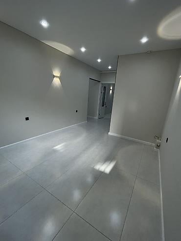 Коммерциялык мүлк: Кеңселерди сатуу 92 м², Ремонту бар, Көп кабаттуу имарат, Жертөлө кабаты кабат — 5