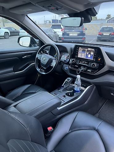 бочки на радиатор: Toyota Highlander: 2020 г., 2.5 л, Автомат, Гибрид, Кроссовер — 5