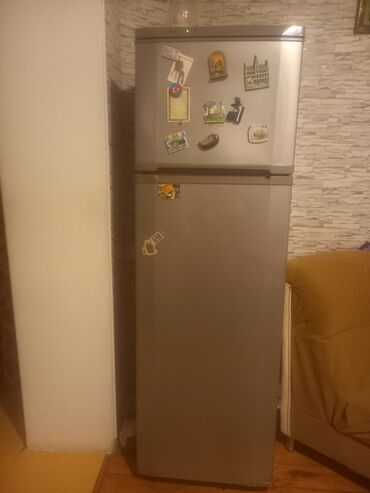 Холодильники: Б/у 2 двери Nord Холодильник Продажа, цвет - Серый, Встраиваемый