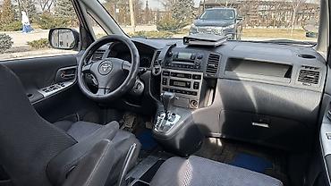 Toyota: Toyota Corolla Verso: 2004 г., 1.8 л, Автомат, Бензин, Универсал — 6