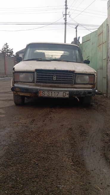 Продажа авто: ВАЗ (ЛАДА) 2107: 1993 г., 1.5 л, Механика, Бензин, Седан