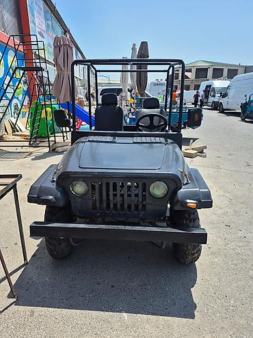 Golf Car maşınıdır mühhərik elektiriklidir. mühhərik və bataryası