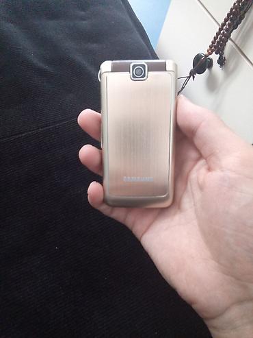 Samsung S3600, Б/у, < 2 ГБ, цвет - Золотой, 1 SIM