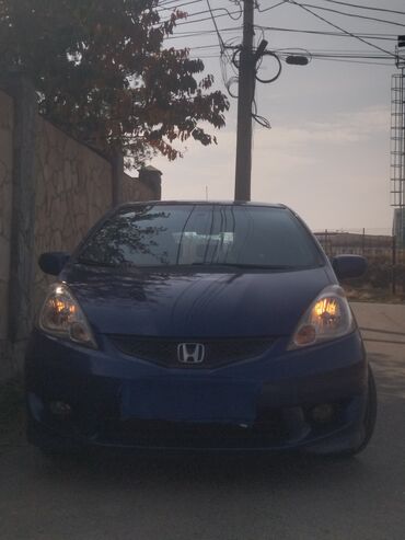 машины фит: Honda Fit: 2010 г., 1.5 л, Автомат, Бензин, Хэтчбэк