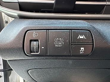 sonata nurais: Hyundai Elantra: 2022 г., 1.6 л, Автомат, Гибрид, Седан — 8