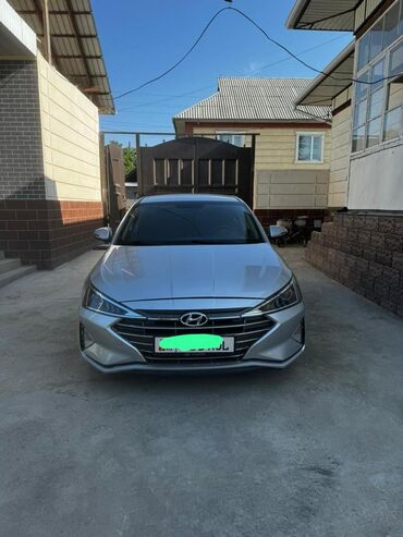 Hyundai: Hyundai Elantra: 2018 г., 2 л, Автомат, Бензин, Седан