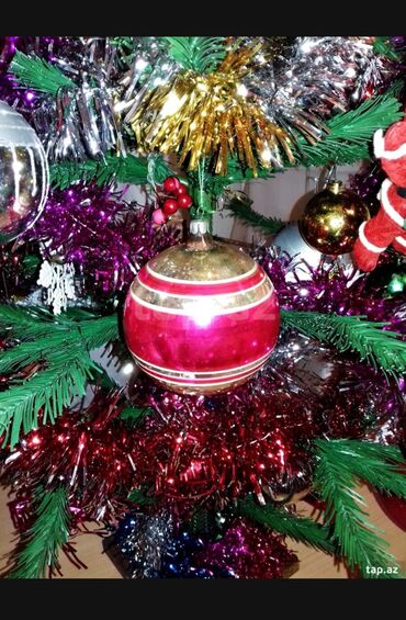 Yeni il oyuncaqları və bəzəkləri: SSSR dövrünün yeni il aksesuarları. Şəkillərin ardıcılığı ilə — 2