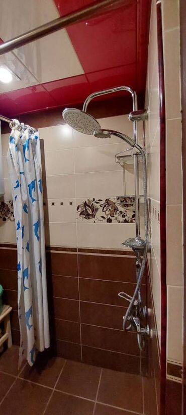 Uzunmüddətli kirayə mənzillər: Akim Abbasov kucesində bir otaqlı mənzil kirayə verilir. Tri Karonanan — 4