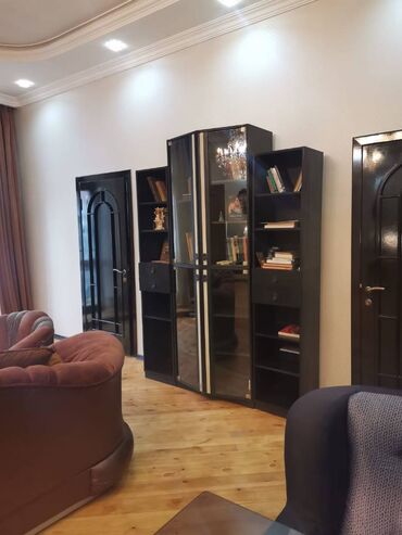 Günlük kirayə mənzillər: 4 otaqlı, Nəsimi r. r-nu -da lalafo.az — 4 Günlük kirayə mənzillər: 4 otaqlı, Nəsimi r. r-nu — 4