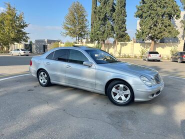 Mercedes-Benz: Mercedes-Benz E 220: 2.2 l | 2003 il Sedan — 8