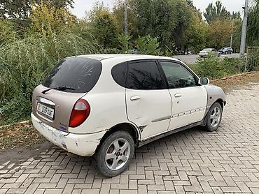 Toyota: Toyota Duet: 1999 г., 1 л, Автомат, Бензин, Хэтчбэк — 3