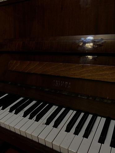 piano stul: Piano – СЮИТА - Korpus: tünd qəhvəyi, parlaq laklı ağac örtük — 3