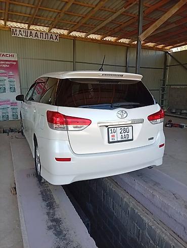 aion авто: Toyota WISH: 2009 г., Универсал — 3