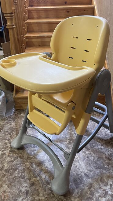 детский стол и стул для малышей: Стульчик для кормления Б/у