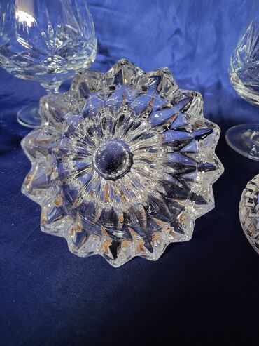 Kuhinjski setovi: Servis nov -ti i ja- kristal,Zajecar za dvoje. 70te. Set za — 15