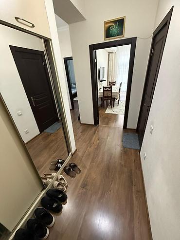 Mənzillər: 3 otaqlı, Yeni tikili, 75 kv. m — 8