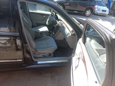 Mercedes-Benz: Mercedes-Benz E-Class: 2.2 l | 2000 il Sedan