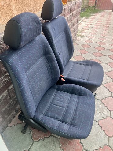 сиденья виндом: Переднее сиденье, Ткань, текстиль, Volkswagen 1994 г., Б/у, Оригинал
