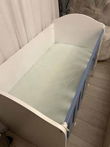 Beşiklər: Oğlan uşağı üçün kravat satılır 🛏️ Səliqəli istifadə olunub, yaxşı — 2