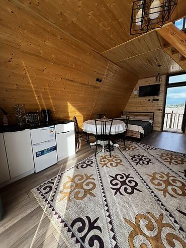посуточно: Сдаются уютные A-frame домики с панорамным остеклением и современной — 4