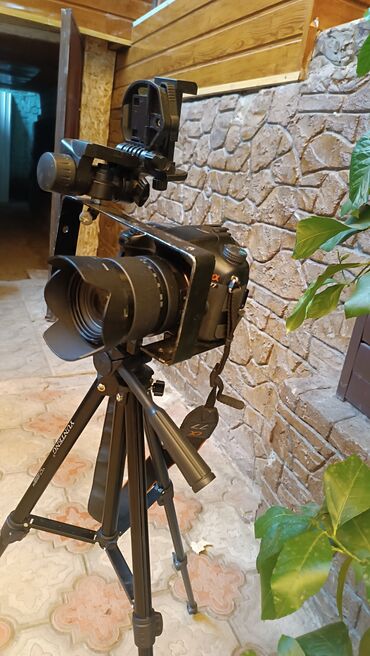 Техника и электроника: СРОЧНО !!! Фотокамера SONY a77 в хорошем состоянии.Это модель подходит