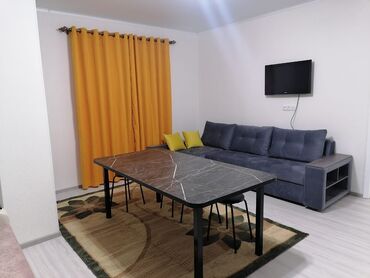 Посуточная аренда квартир: 2 комнаты, Душевая кабина, Постельное белье, Бытовая техника