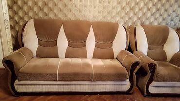 румынская мебель бу: İşlənmiş, Klassik divan, 2 kreslo, Divan, Açılan