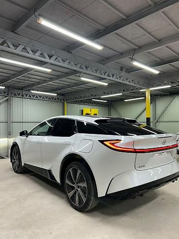 byd han: Toyota bZ5: 2026 г., 0.1 л, Автомат, Электромобиль, Лифтбек — 8