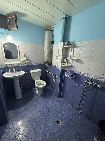 eksperimental binalar: Bakı, 4-cü mikrorayon, 3 otaqlı, Köhnə tikili, m. Memar Əcəmi, 65 kv. m — 6