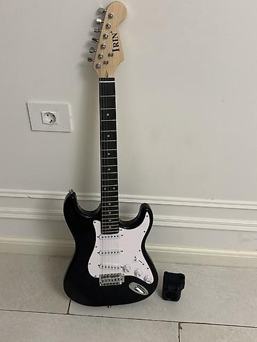 klasik gitara: Elektrik gitara – RIN brendi, Strat tipli korpus dizaynı. - Rəng — 1