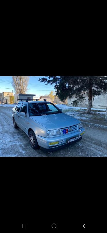 Volkswagen: Volkswagen Vento: 1997 г., 1.8 л, Механика, Бензин, Седан