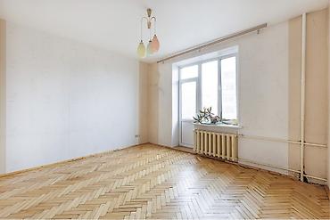 студия комната: 3 комнаты, 62 м², 105 серия, 2 этаж, Старый ремонт — 1