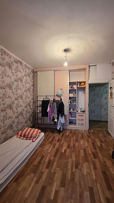 восток 5 сниму квартиру: 4 комнаты, 79 м², 106 серия улучшенная, 9 этаж, Старый ремонт — 8