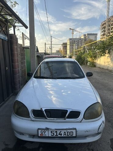купить багажник на крышу авто в бишкеке: Легковой автомобиль седан, белый цвет, 4 двери. Основные особенности