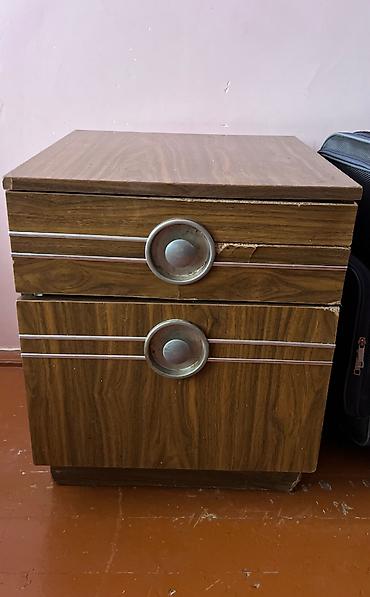 Digər mebel: 2 dənədir 1ədədi 5 manat — 1