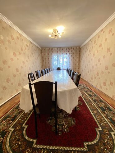 село боконбаева: 90 м², 4 комнаты, Старый ремонт Кухонная мебель