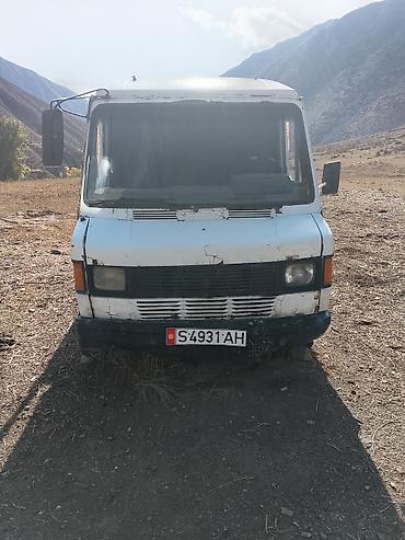 Коммерческий транспорт: Легкий грузовик, Mercedes-Benz, Стандарт, 3 т, Б/у — 2