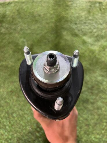 Амортизаторы, пневмобаллоны: Комплект амортизаторов Toyota 2010 г., Б/у, Оригинал, Япония — 11